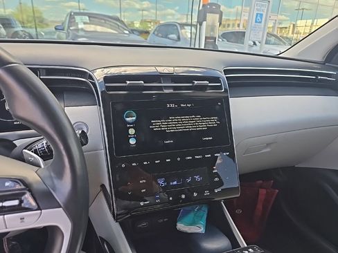 Used 2024 Hyundai Tucson Limited image 6