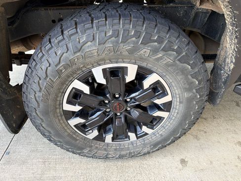 Used 2023 Nissan Frontier Pro-X w/ Pro Convenience Package RWD image 17