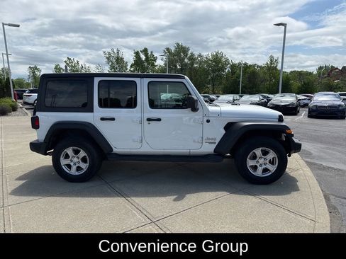 Used 2018 Jeep Wrangler Unlimited Sport S AWD/4WD image 4