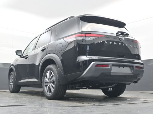 New 2026 Nissan Pathfinder SL FWD image 28