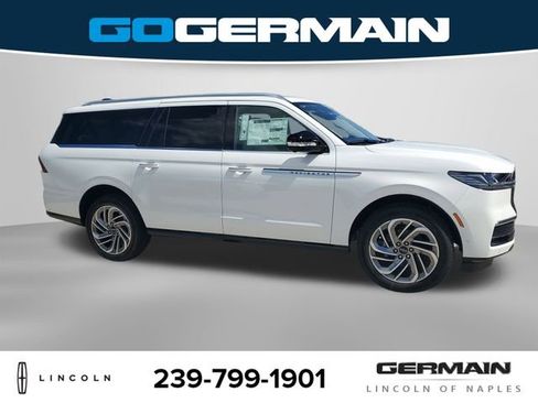 New 2025 Lincoln Navigator L Reserve image 6