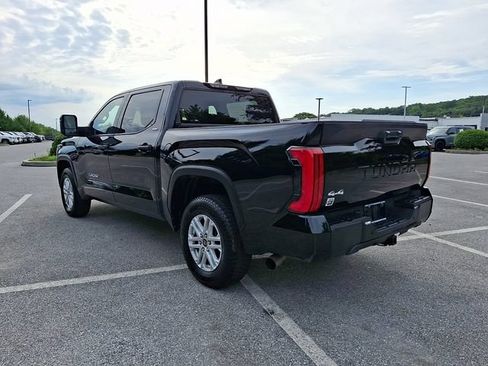 Certified 2022 Toyota Tundra SR5 w/ SR5 Convenience Package AWD/4WD image 4