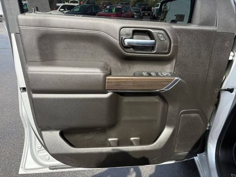 Used 2022 Chevrolet Silverado 1500 RST w/ Bed Protection Package AWD/4WD image 17