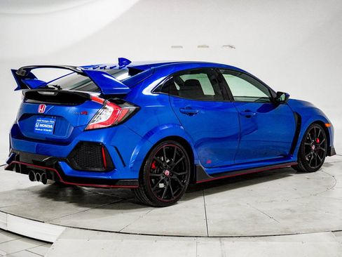 Used 2017 Honda Civic Type R image 11