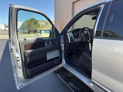 Used 2014 Ford F150 Platinum AWD/4WD image 37