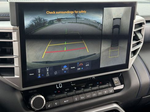 Used 2025 Toyota Tundra Platinum image 19