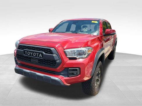 Used 2020 Toyota Tacoma TRD Off-Road AWD/4WD image 15