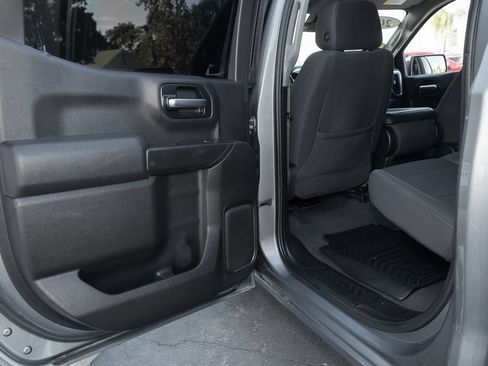 Used 2021 Chevrolet Silverado 1500 LT RWD image 39