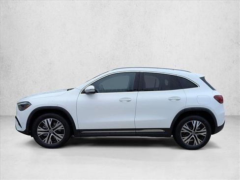 Certified 2026 Mercedes-Benz GLA 250 image 8