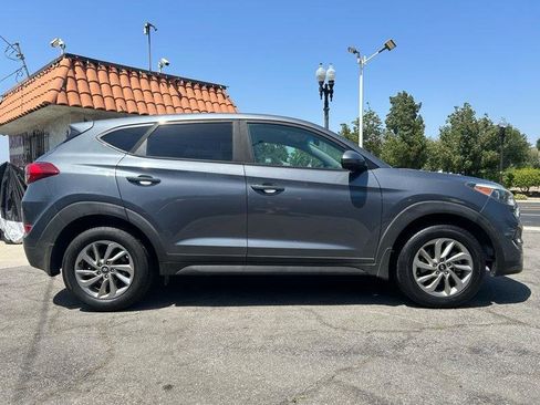 Used 2017 Hyundai Tucson SE FWD image 3
