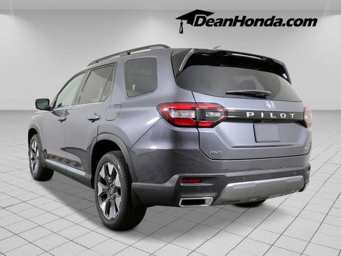New 2026 Honda Pilot Touring image 3