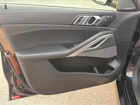 Used 2023 BMW X6 xDrive40i w/ M Sport Package AWD/4WD image 16