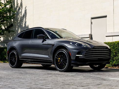 Used 2023 Aston Martin DBX 707 image 19