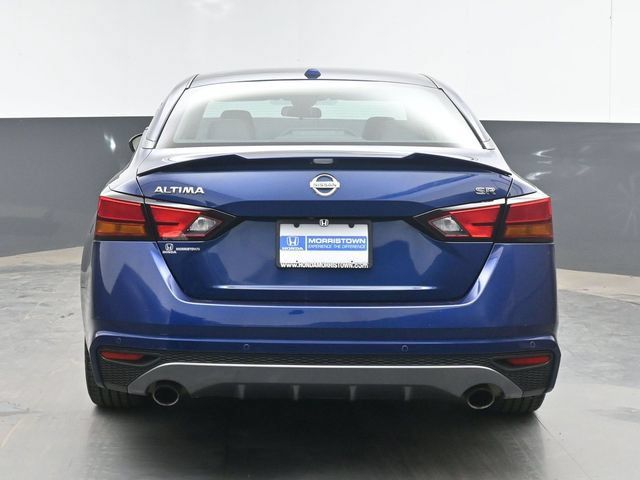 Used 2022 Nissan Altima 2.5 SR FWD image 9