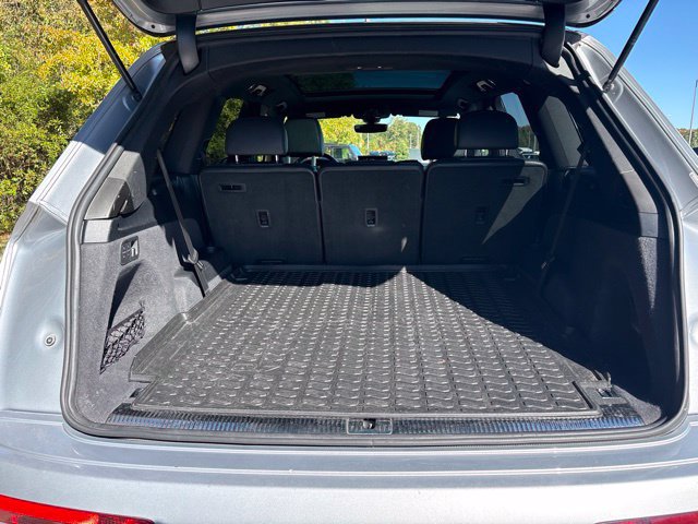Used 2019 Audi Q7 3.0T Premium w/ Convenience Package AWD/4WD image 12