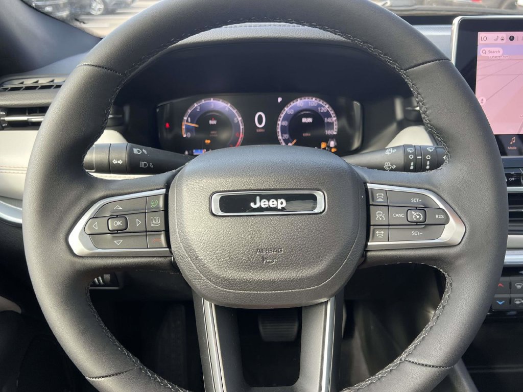 Used 2026 Jeep Compass Limited w/ Sun, Sound & Navigation Group AWD/4WD image 21