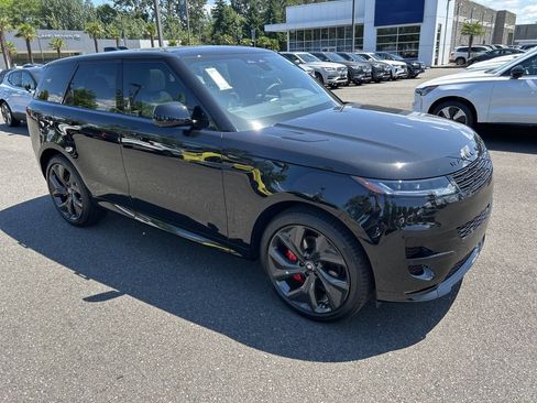 New 2025 Land Rover Range Rover Sport Dynamic SE image 8