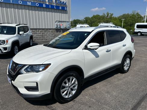 Used 2018 Nissan Rogue SV w/ Premium Package AWD/4WD image 7