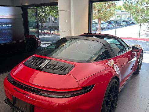 Certified 2026 Porsche 911 Targa 4 GTS AWD/4WD image 9