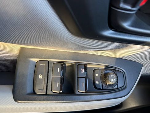 Certified 2025 Subaru Forester AWD/4WD image 45