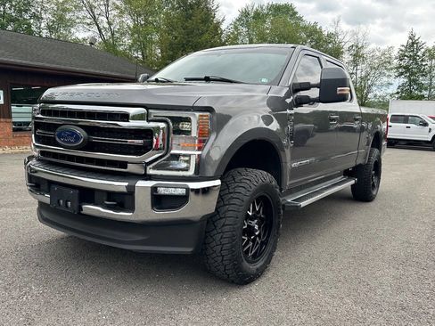 Used 2022 Ford F250 Lariat w/ Lariat Ultimate Package AWD/4WD image 6