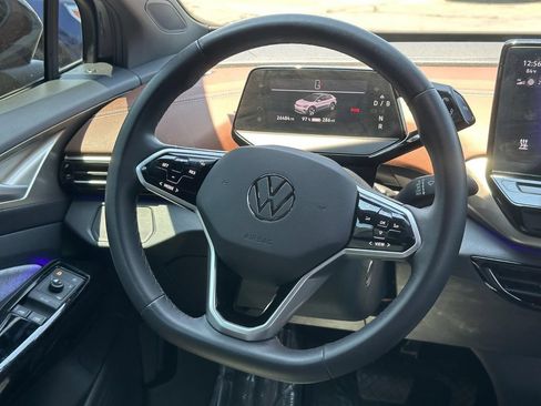 Certified 2023 Volkswagen ID.4 Pro RWD image 13