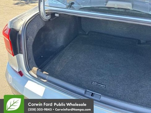 Used 2018 Volkswagen Passat 2.0T SE w/ SE Lighting Package FWD image 29