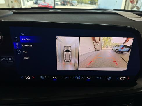 New 2026 Chevrolet Traverse LT w/ Sun and Wheel Package image 21