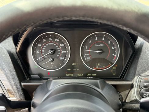 Used 2016 BMW M235i Convertible RWD image 18