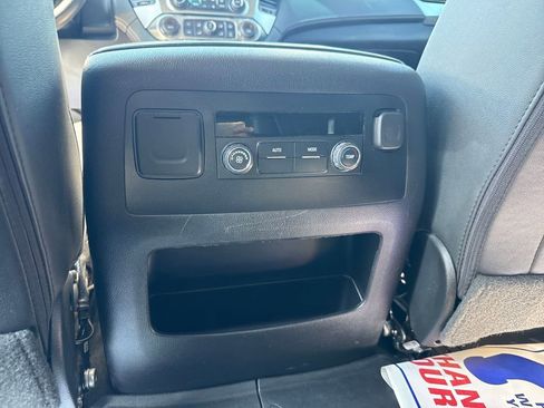 Used 2019 Chevrolet Tahoe LT image 43