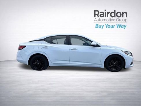 Used 2021 Nissan Sentra SV image 9