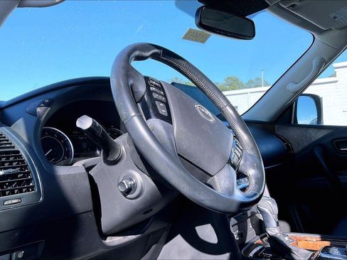 Used 2021 Nissan Armada SL w/ Captain's Chairs Package image 6