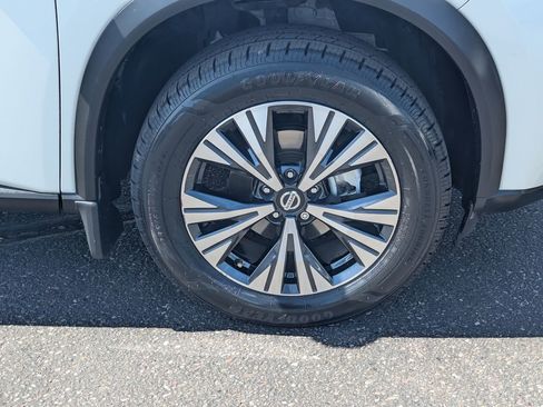 Used 2021 Nissan Rogue SV FWD image 10