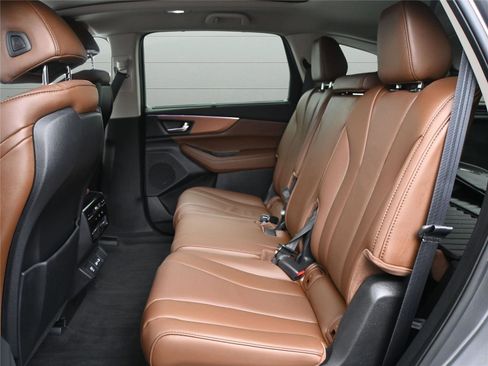 Certified 2024 Acura MDX SH-AWD w/ Technology Package image 10