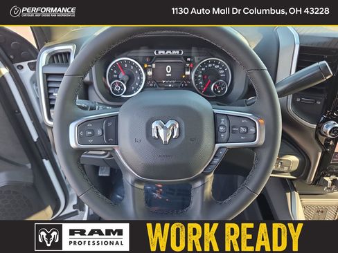 New 2026 RAM 2500 Big Horn AWD/4WD image 21