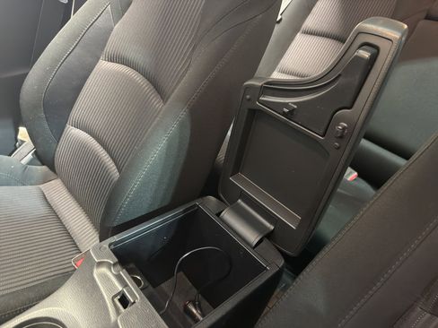 Used 2016 MAZDA MAZDA3 i Touring image 21