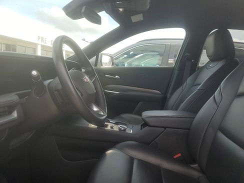 Used 2024 Cadillac XT4 Premium Luxury image 8