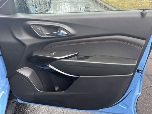 Certified 2024 Chevrolet Trax RS w/ Driver Confidence Package image 15