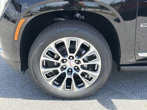 New 2026 GMC Yukon XL Denali w/ Sun & Power Step Package RWD image 24