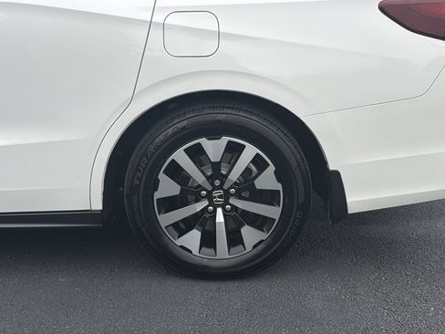 Certified 2026 Honda Odyssey EX-L image 35