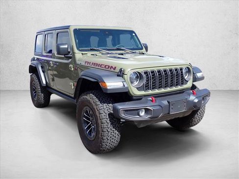 Used 2025 Jeep Wrangler Unlimited Rubicon w/ XTREMEE 35" Tire Package AWD/4WD image 6
