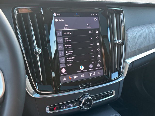 Certified 2025 Volvo V90 B6 Cross Country Ultra AWD/4WD image 21