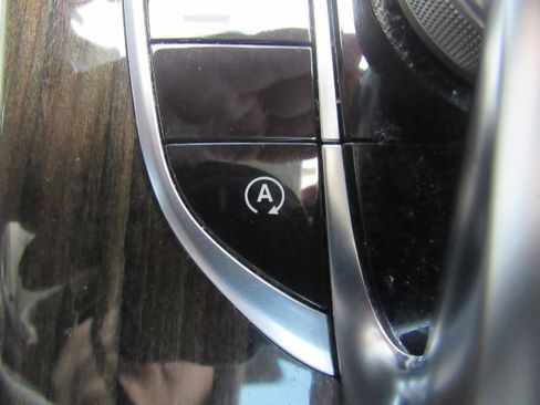 Used 2016 Mercedes-Benz C 300 Sedan image 50