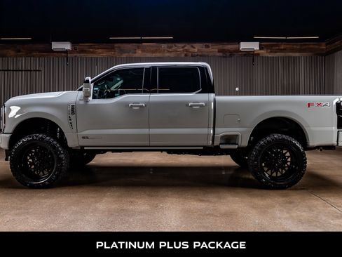 Used 2026 Ford F250 Platinum w/ Platinum Plus Package AWD/4WD image 6