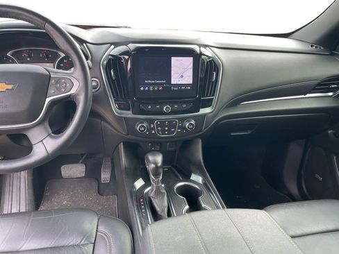 Used 2022 Chevrolet Traverse LT w/ LT Premium Package image 11