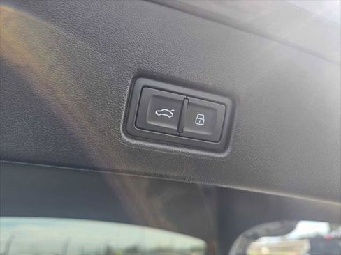 Used 2023 Audi Q4 e-tron Premium Plus image 19