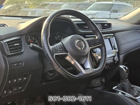 Used 2018 Nissan Rogue SL AWD/4WD image 9