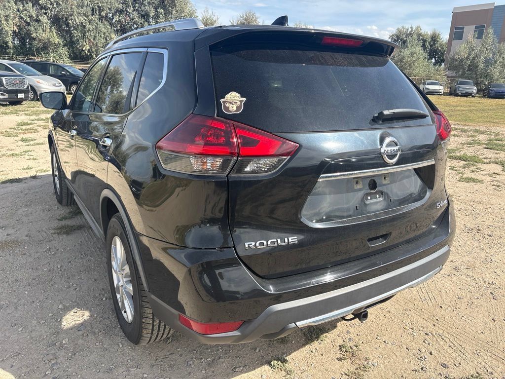Used 2018 Nissan Rogue SV AWD/4WD image 3