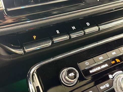 Certified 2023 Lincoln Navigator L Reserve RWD image 17
