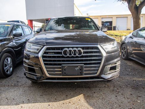 Used 2017 Audi Q7 3.0T Premium image 4